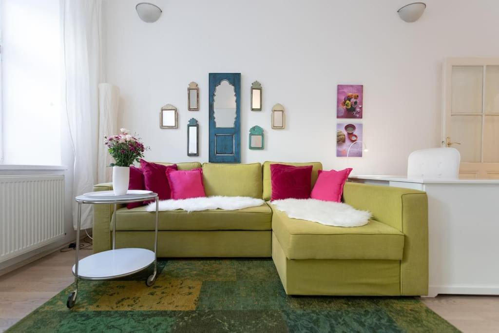 Danube Art Apartments Wenen Buitenkant foto